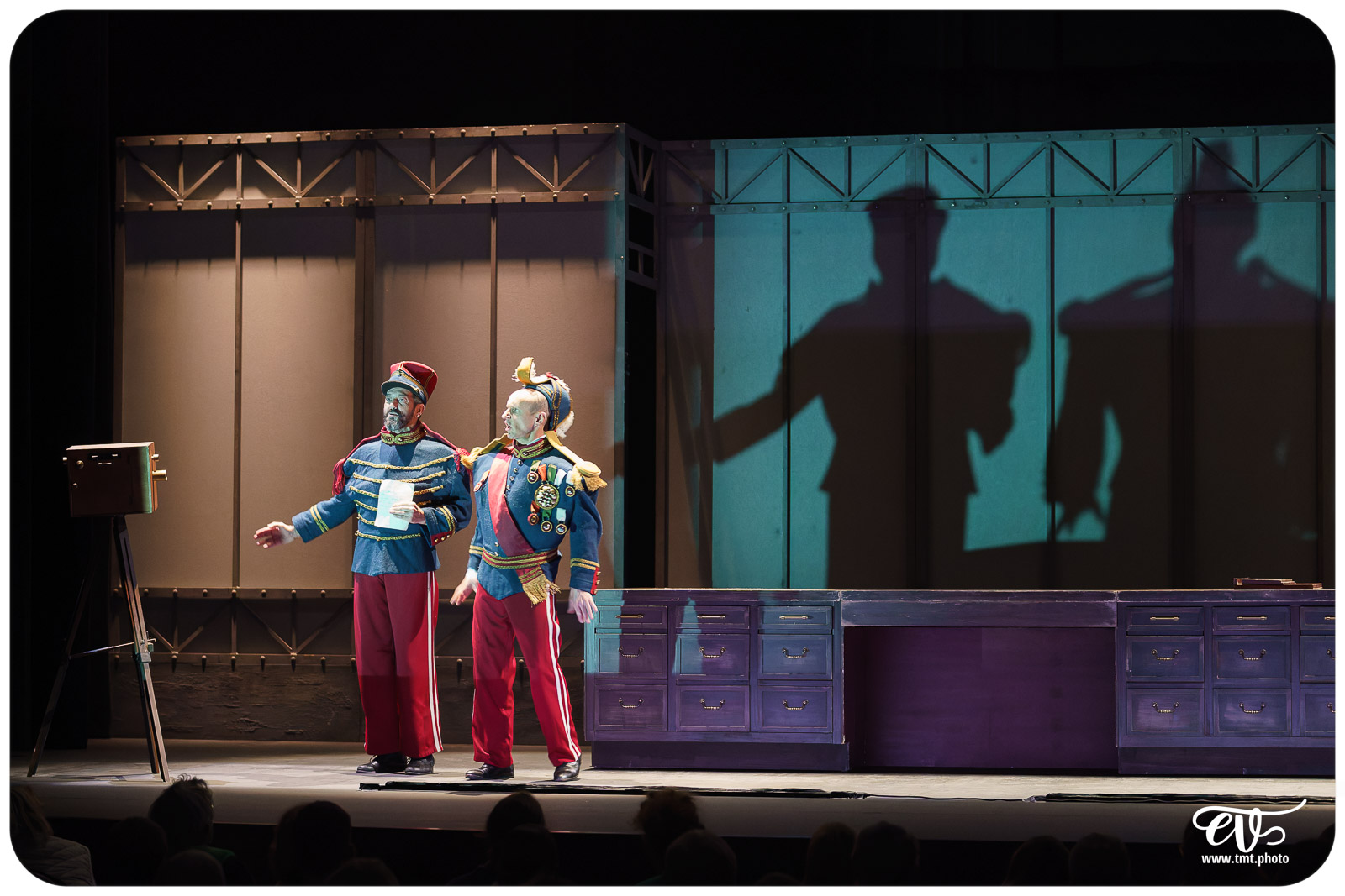 LES TÉMÉRAIRES (LE GRENIER DE BABOUCHKA)